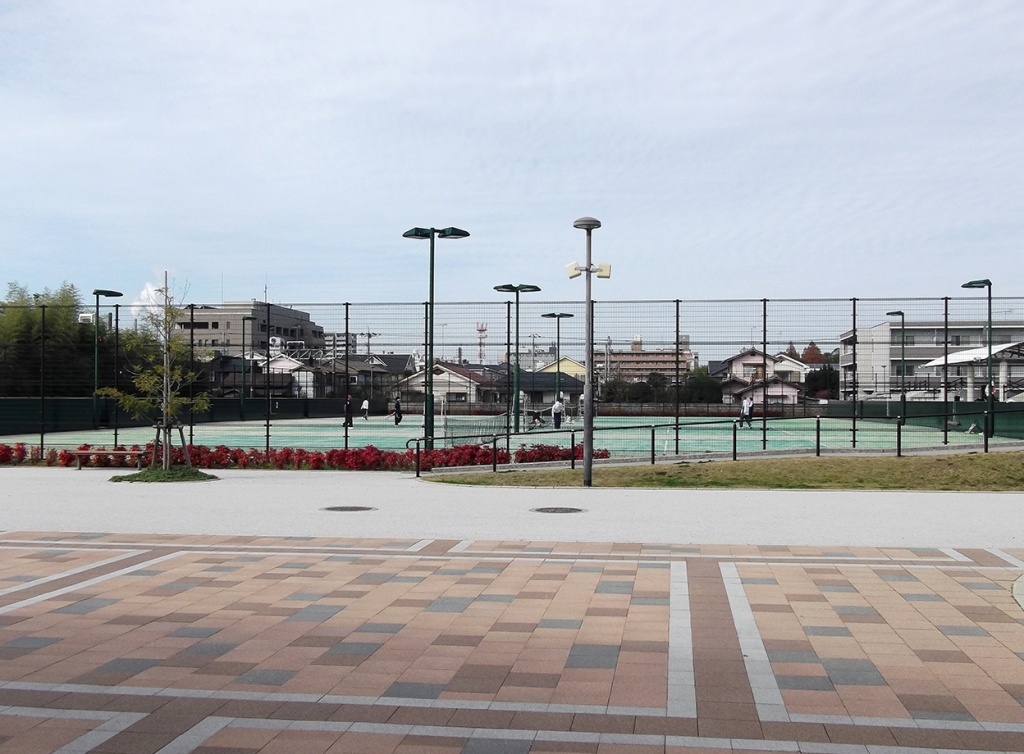 中央公園テニスコート